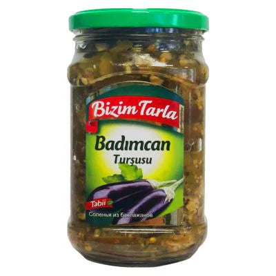 Jinsiy aloqada bolgan mini yubka kiygan qizlar