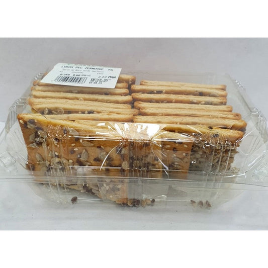 LUKAS PECENYA ZERNOVOE  KG