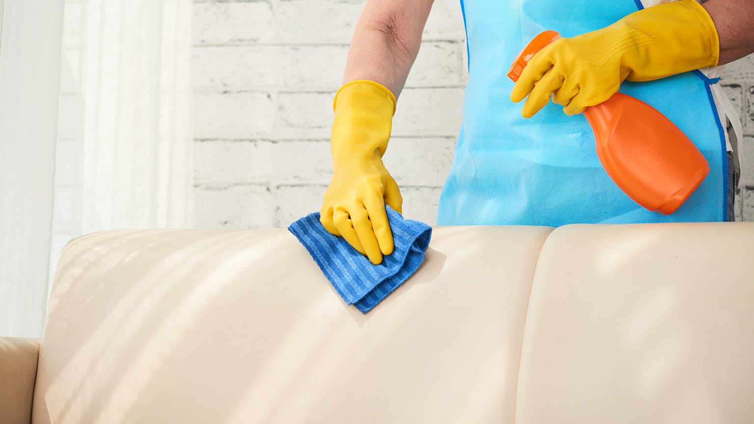 почистить диван в домашних условиях с уксусом